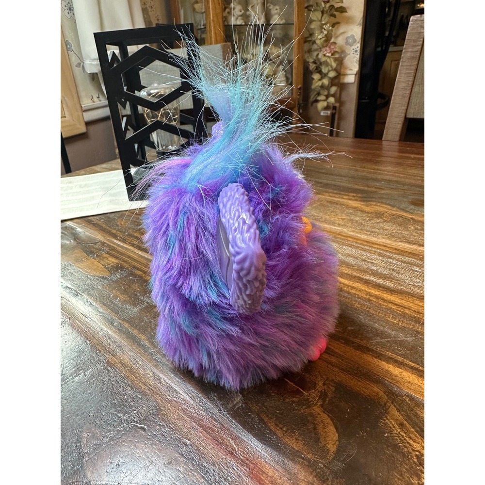 Hasbro Furby 2023 Interactive Plush Purple Blue Light Up Ears F6743 F6744 Works - Picture 7 of 8